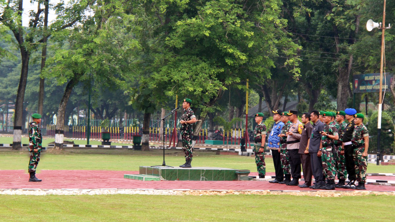 Danrem 073/Makutarama Pimpin Apel Kesiapsiagaan PAM Pemilu 2024 Di Wilayah Blora